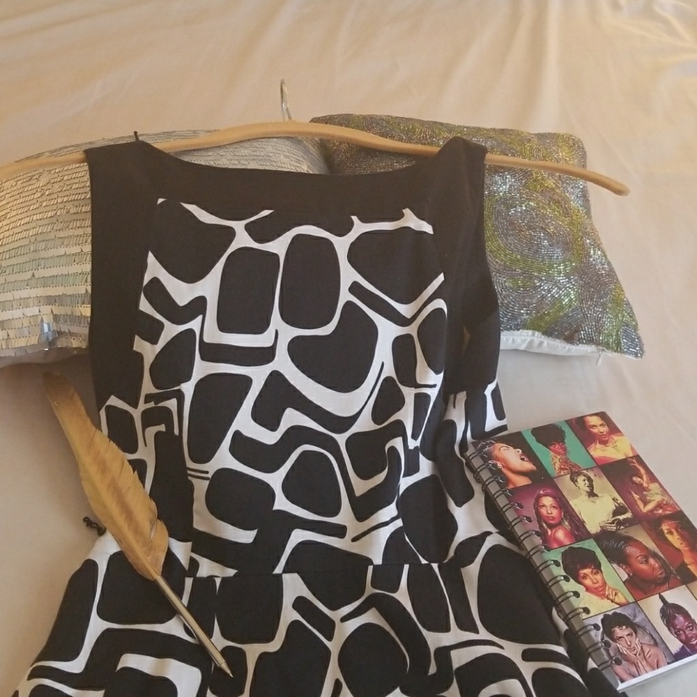 Dress - Picture 3 of 5